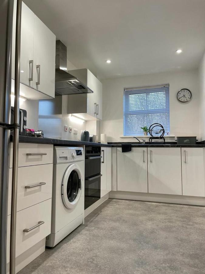 1 Merchants Gate - 2 Bedroom, City Apartment With Private Parking York Exterior photo
